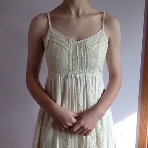 White lace dress above knee uneven skirt